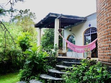 VENTA /CESION DE DERECHOS HERMOSA CASA  STO DOMINGO OCOTITLAN TEPOZTLAN MORELOS