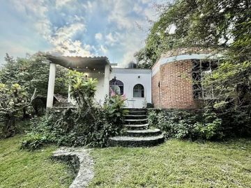 VENTA /CESION DE DERECHOS HERMOSA CASA  STO DOMINGO OCOTITLAN TEPOZTLAN MORELOS