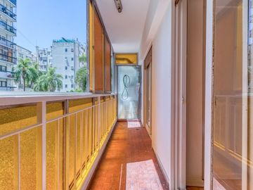 Venta Depto 3 amb. con coch. Belgrano Apto Crédito