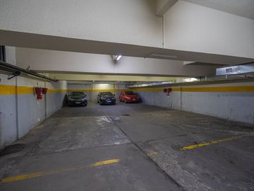 Venta Depto 3 amb. con coch. Belgrano Apto Crédito