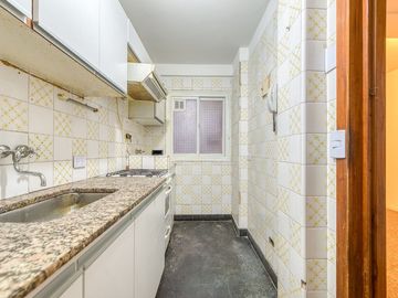 Venta Depto 3 amb. con coch. Belgrano Apto Crédito