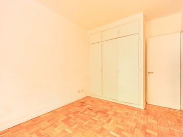 Venta Depto 3 amb. con coch. Belgrano Apto Crédito