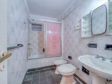 Venta Depto 3 amb. con coch. Belgrano Apto Crédito
