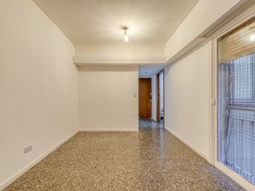 Venta Depto 3 amb. con coch. Belgrano Apto Crédito