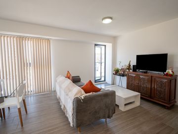 VENTA SEMIPISO DOS DORMITORIOS EN TORRE LYON