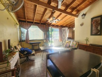 VENTA CASA VILLA LUZURIAGA JARDIN PILETA COCHERA