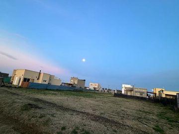 LOTE EN VENTA ETAPA TRES EN BARRIO LAGUNA AZUL