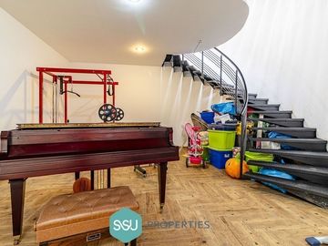 CASA EN VENTA EN CUMBRES DEL LAGO