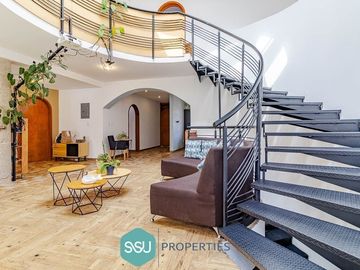 CASA EN VENTA EN CUMBRES DEL LAGO