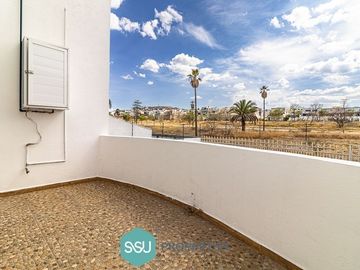 CASA EN VENTA EN CUMBRES DEL LAGO