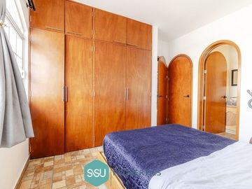 CASA EN VENTA EN CUMBRES DEL LAGO