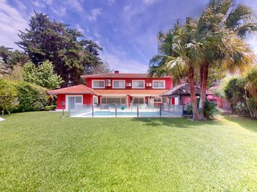 CASA EN VENTA 4 DORMITORIOS ABRIL CLUB DE CAMPO