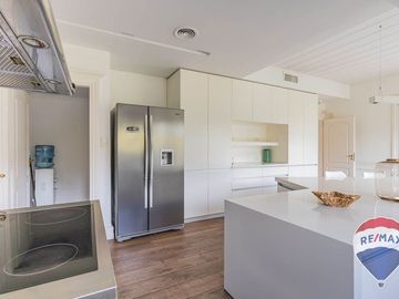 CASA EN VENTA EN ABRIL