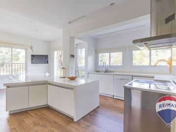 CASA EN VENTA EN ABRIL