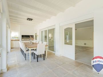 CASA EN VENTA EN ABRIL