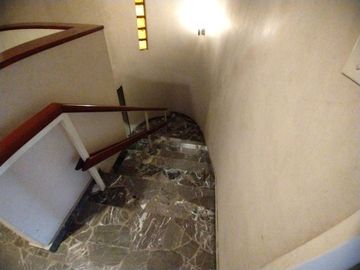 Casa 5  ambientes en venta con cochera en Bernal