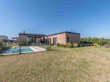 Casa en Venta en El Cantón - Barrio Islas