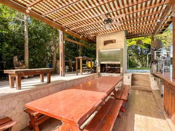 VENTA CASA 6 AMB CON PILETA EN BARRIO ALAMO ALTO!