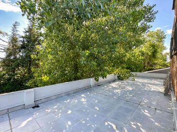 VENTA CASA 6 AMB CON PILETA EN BARRIO ALAMO ALTO!