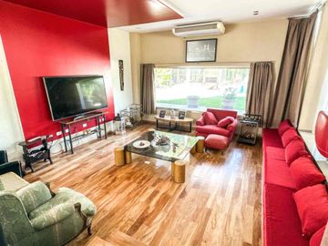 VENTA CASA 6 AMB CON PILETA EN BARRIO ALAMO ALTO!