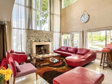 VENTA CASA 6 AMB CON PILETA EN BARRIO ALAMO ALTO!