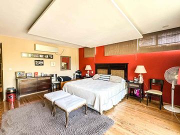 VENTA CASA 6 AMB CON PILETA EN BARRIO ALAMO ALTO!