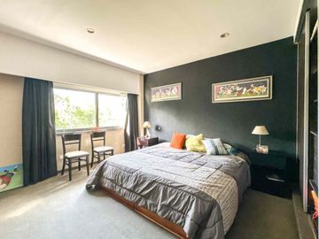VENTA CASA 6 AMB CON PILETA EN BARRIO ALAMO ALTO!