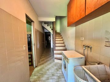 Venta Casa 6 amb c/pileta y quincho a reciclar