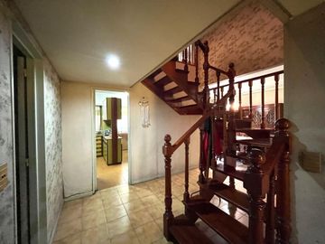 Venta Casa 6 amb c/pileta y quincho a reciclar