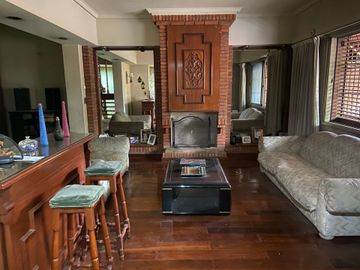 Venta Casa 6 amb c/pileta y quincho a reciclar