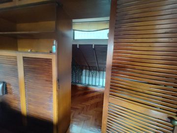 CASA  EN DUPLEX EN  LANUS O. C/ PARQUE Y COCHERA