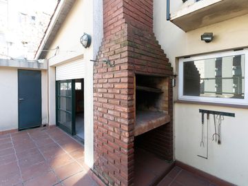 Hermosa casa de tres plantas/terraza Caballito