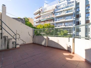 Hermosa casa de tres plantas/terraza Caballito