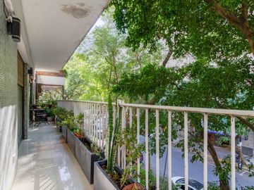 Departamento VENTA RECOLETA 4 dorm -cochera-balcon