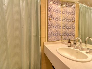Departamento VENTA RECOLETA 4 dorm -cochera-balcon