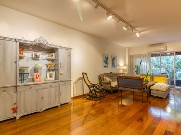 Departamento VENTA RECOLETA 4 dorm -cochera-balcon
