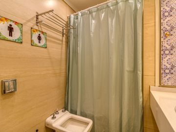 Departamento VENTA RECOLETA 4 dorm -cochera-balcon