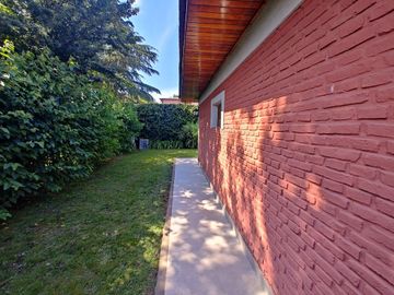 Casa en venta en Pilar