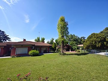 Casa en venta en Pilar