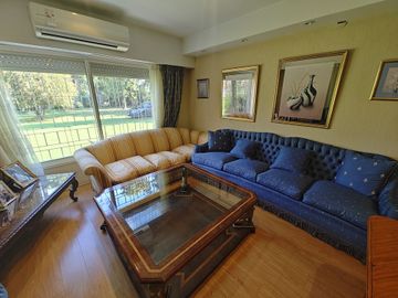 Casa en venta en Pilar