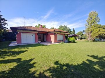 Casa en venta en Pilar