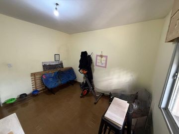 VENTA CASA 2 DORMITORIOS CON GRAN TERRENO ARROYITO