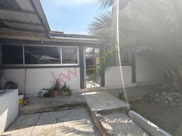 ¡Gran oportunidad de inversión en Calle Cisnes, Col. Lago de Guadalupe, Cuautitlán Izcalli!