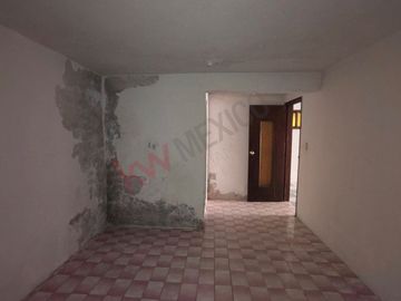 ¡Gran oportunidad de inversión en Calle Cisnes, Col. Lago de Guadalupe, Cuautitlán Izcalli!