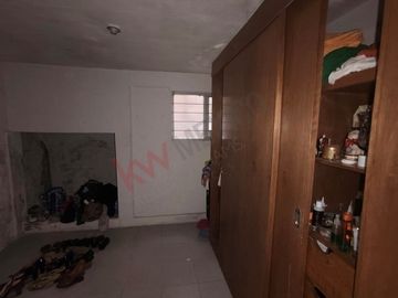 ¡Gran oportunidad de inversión en Calle Cisnes, Col. Lago de Guadalupe, Cuautitlán Izcalli!