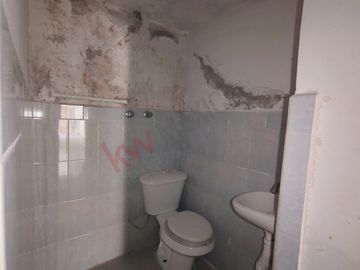¡Gran oportunidad de inversión en Calle Cisnes, Col. Lago de Guadalupe, Cuautitlán Izcalli!