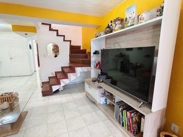 🏡 Casa en Venta en Fracc. Las Américas, Ecatepec – $2,050,000.00 MXN