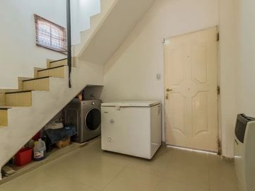 Casa venta con pileta en Tristán Suárez