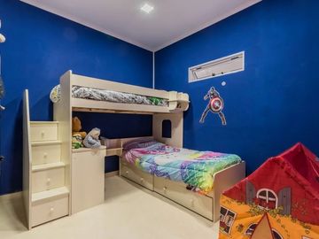 Casa venta con pileta en Tristán Suárez