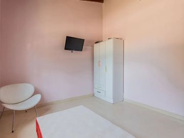 Casa venta con pileta en Tristán Suárez